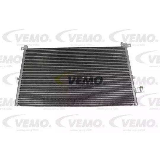 Vemo Condenser, air conditioning to suit Ford